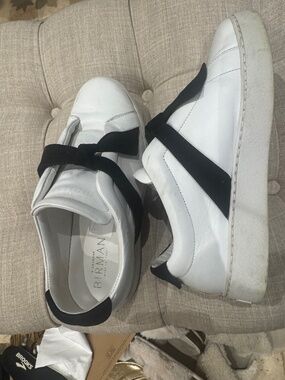 BIRMAN Sneakers
